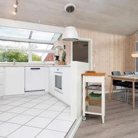 6 Person Holiday Home In Bjert Binderup Strand Exteriör bild